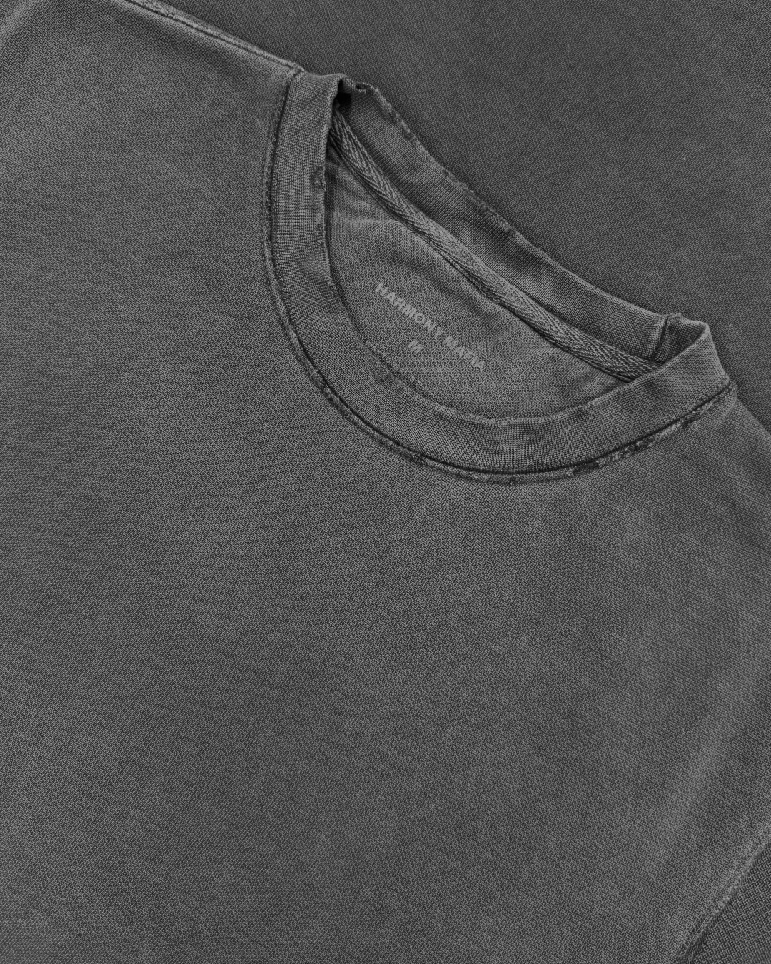 DISTRESSED SWEATSHIRT